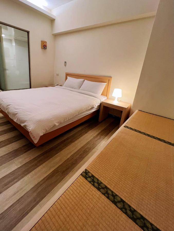 Hwa Hong Hotel Каосюн Екстериор снимка