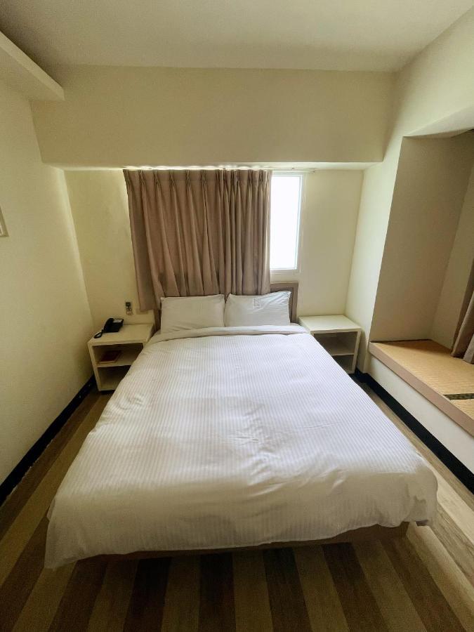 Hwa Hong Hotel Каосюн Екстериор снимка