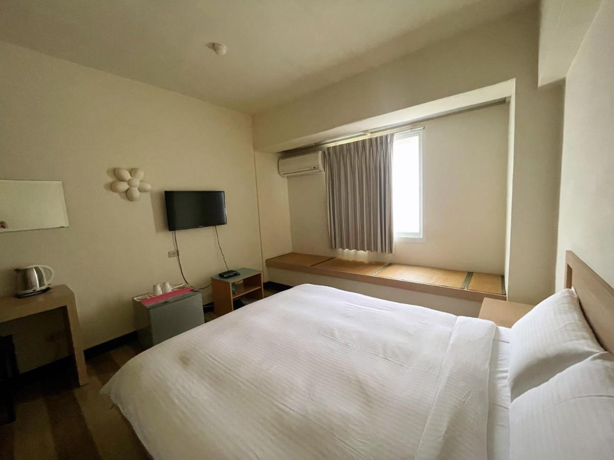 Hwa Hong Hotel Каосюн Екстериор снимка