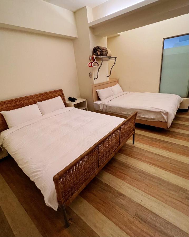 Hwa Hong Hotel Каосюн Екстериор снимка