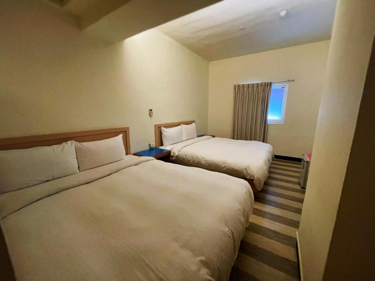 Hwa Hong Hotel Каосюн Екстериор снимка
