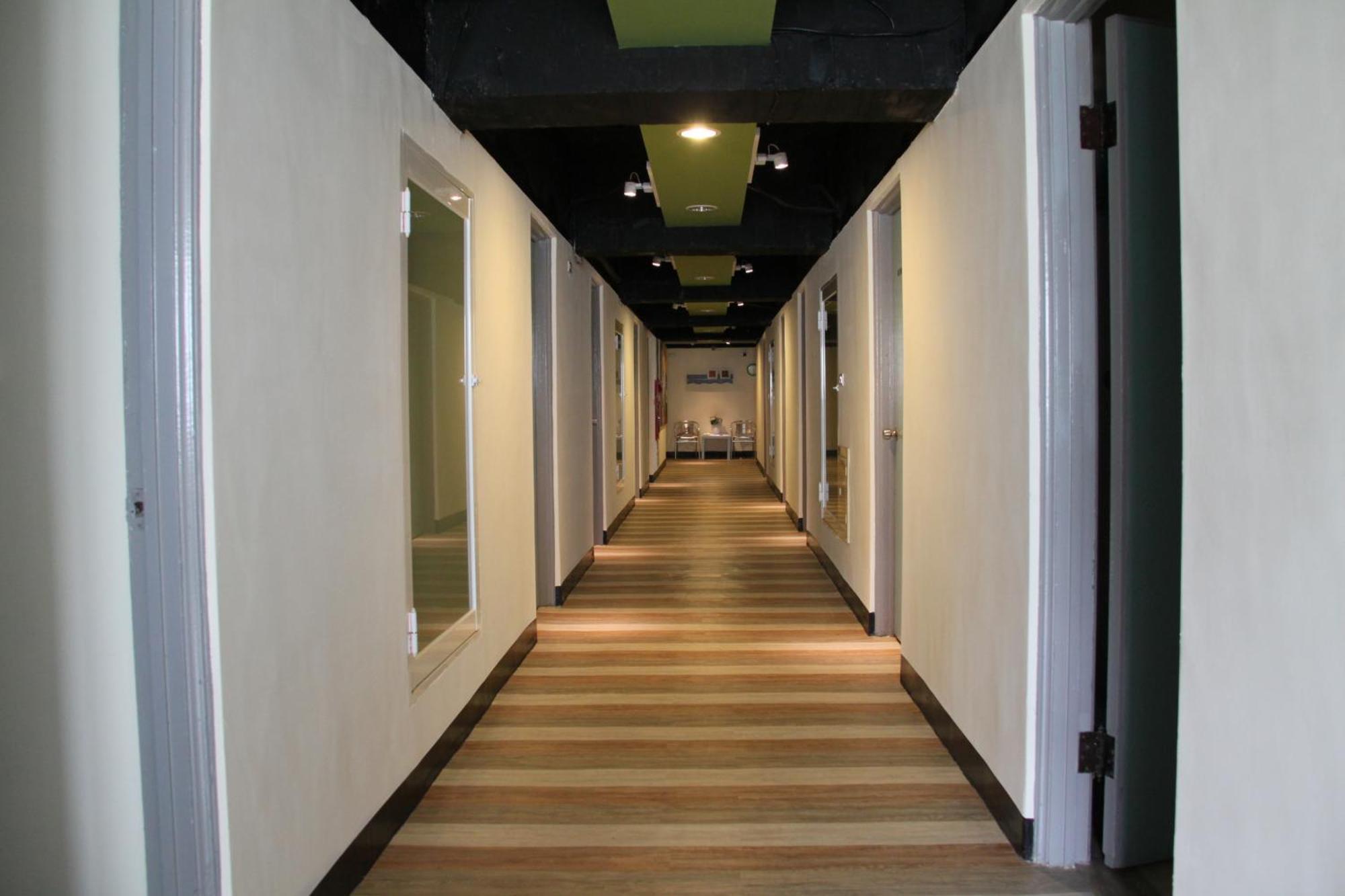 Hwa Hong Hotel Каосюн Екстериор снимка